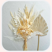 Load image into Gallery viewer, Dried Floral Cake Topper | White and Cream
