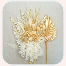 Load image into Gallery viewer, Dried Floral Cake Topper | Cream and White Posy with Hydrangea
